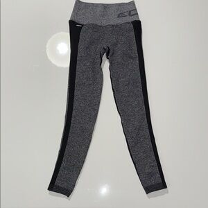 Echt Arise Scrunch Booty Grey Black Leggings Size XS